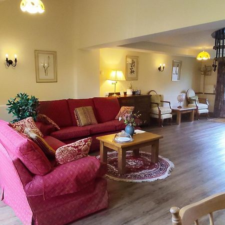 The Old Stables Self Catering Villa ซอลส์บรี ภายนอก รูปภาพ