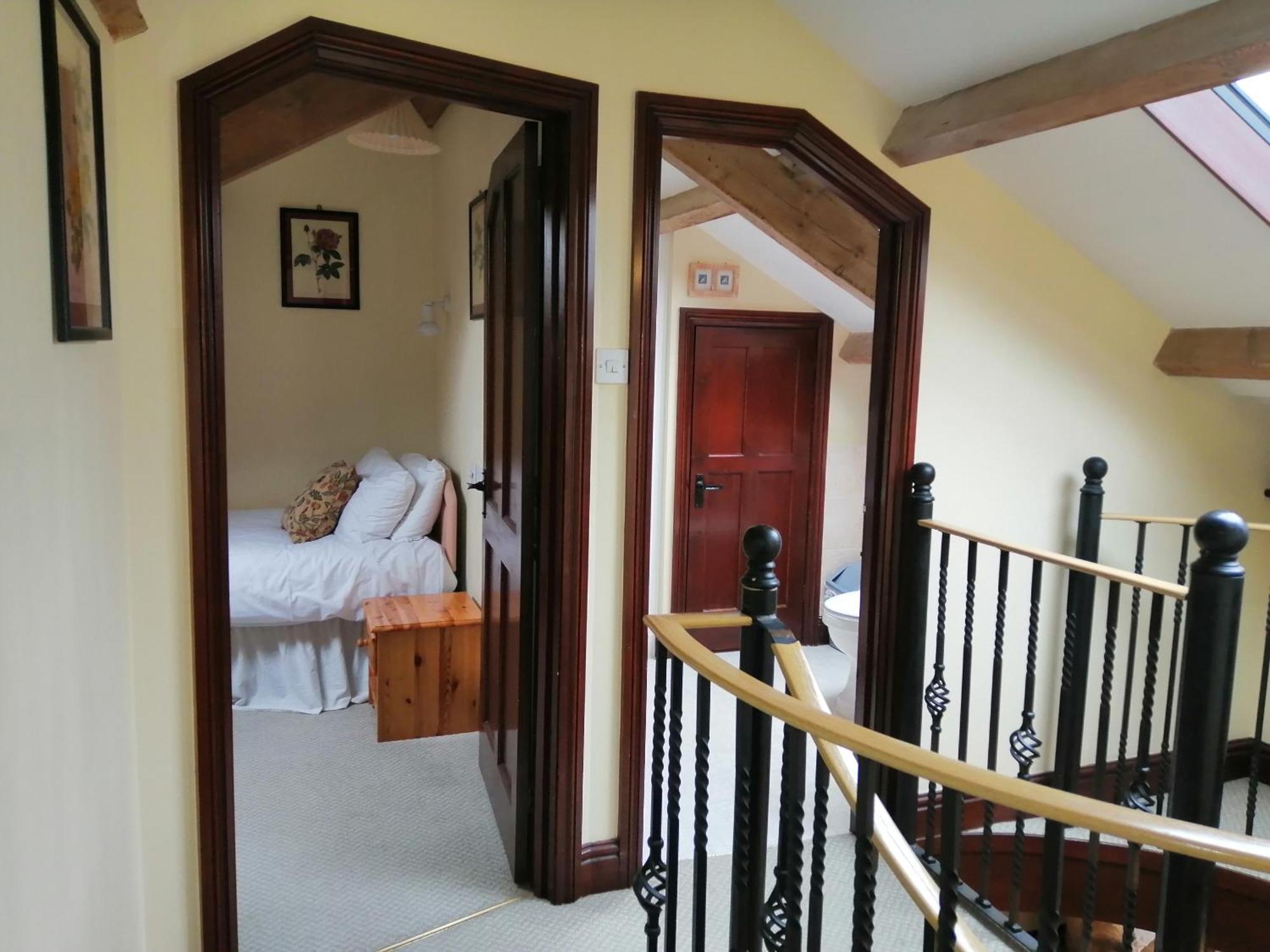 The Old Stables Self Catering Villa ซอลส์บรี ภายนอก รูปภาพ