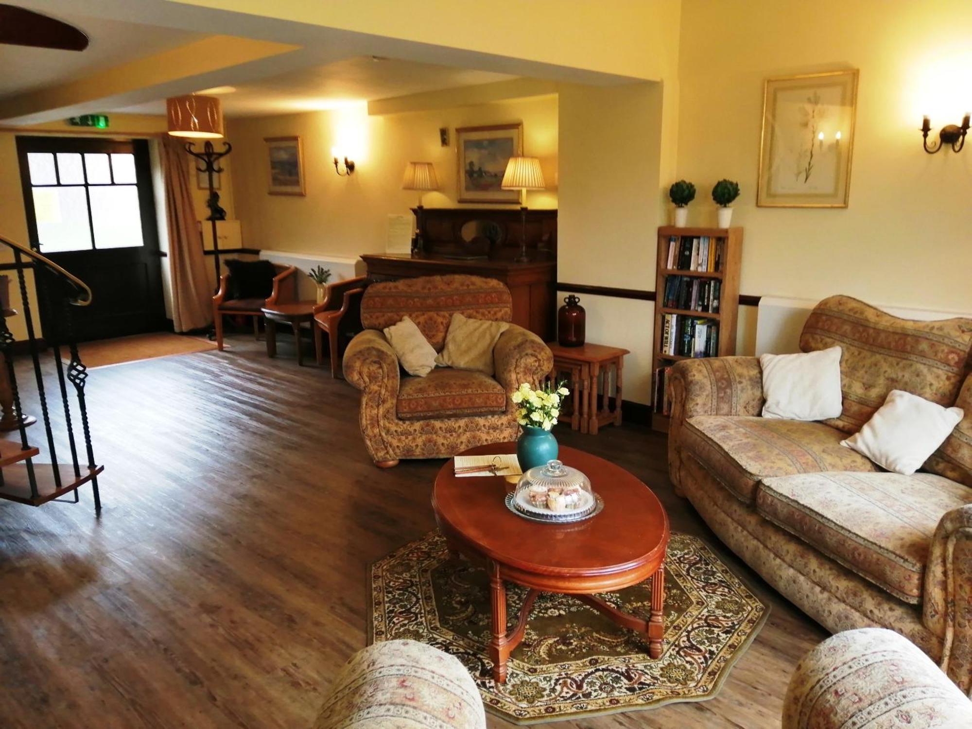 The Old Stables Self Catering Villa ซอลส์บรี ภายนอก รูปภาพ