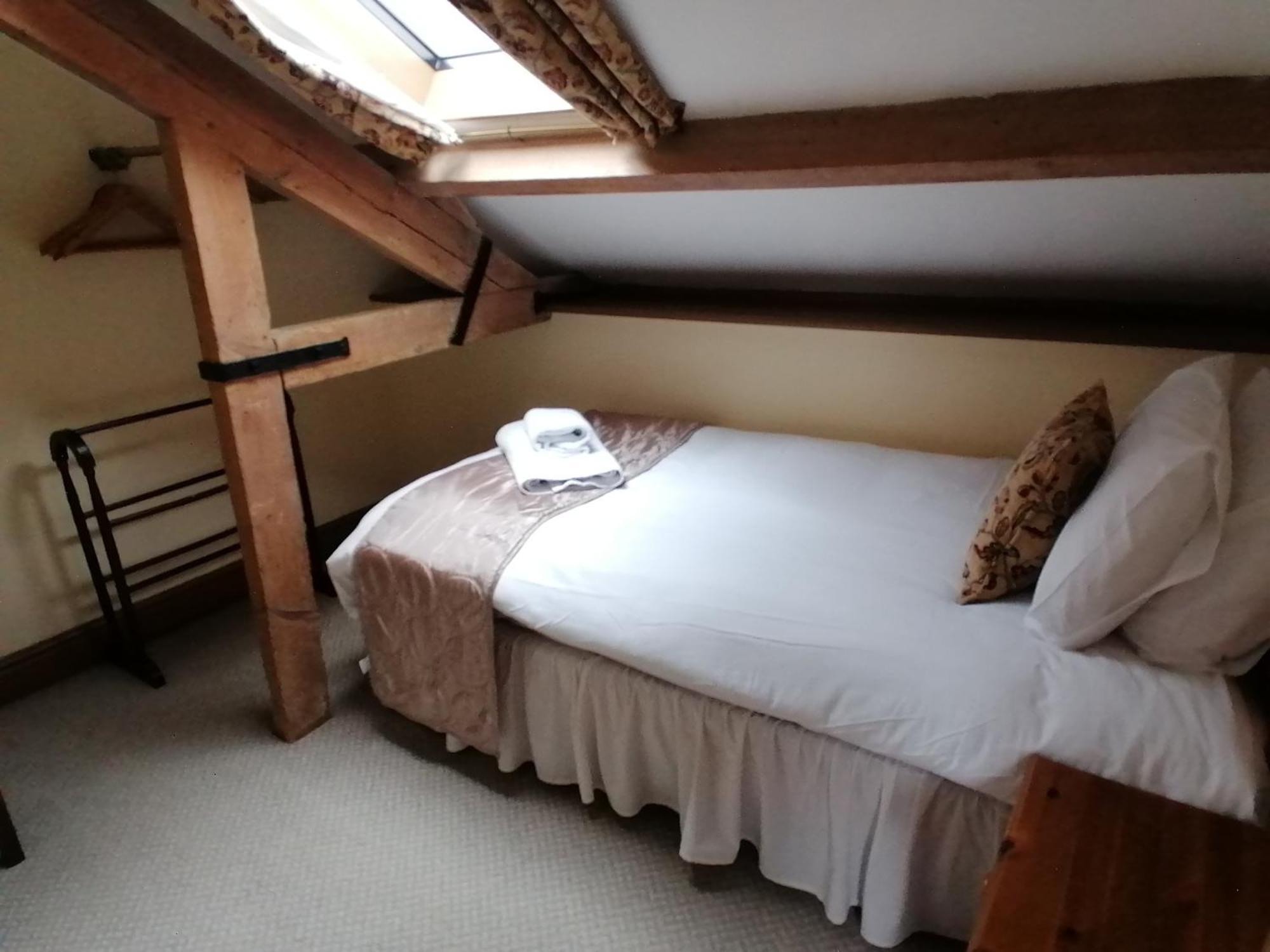 The Old Stables Self Catering Villa ซอลส์บรี ภายนอก รูปภาพ